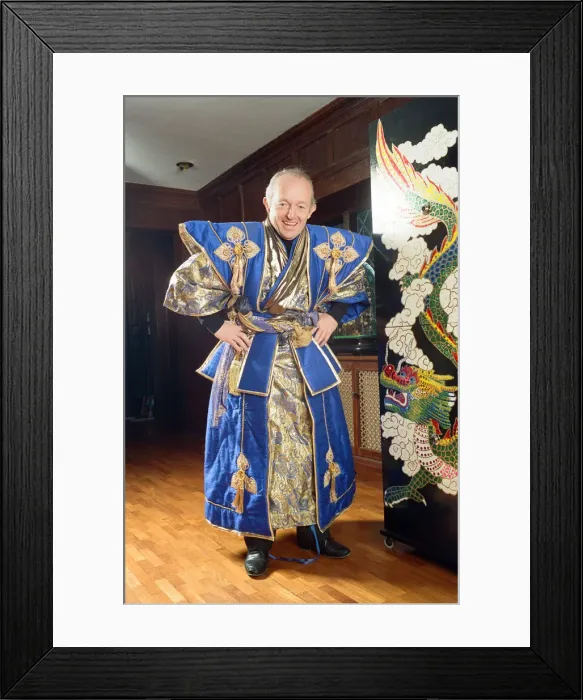 Framed Print : Magician Paul Daniels. 13th December 1991 Framed Print : Magician Paul Daniels. 13th December 1991