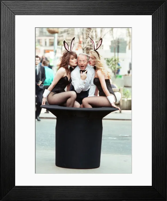 Framed Print : Magician Paul Daniels and showgirls. 15th March 1989 Framed Print : Magician Paul Daniels and showgirls. 15th March 1989