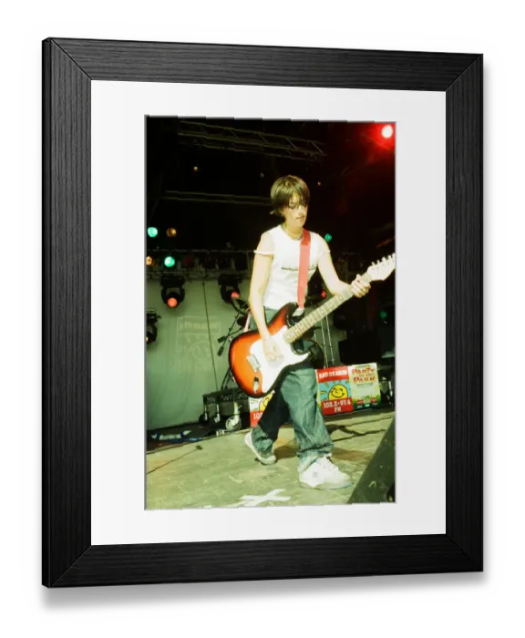 Framed Print : Cardiffs Big Weekend Summer Festival, Cardiff, Wales, 7th August 1999 Framed Print : Cardiffs Big Weekend Summer Festival, Cardiff, Wales, 7th August 1999