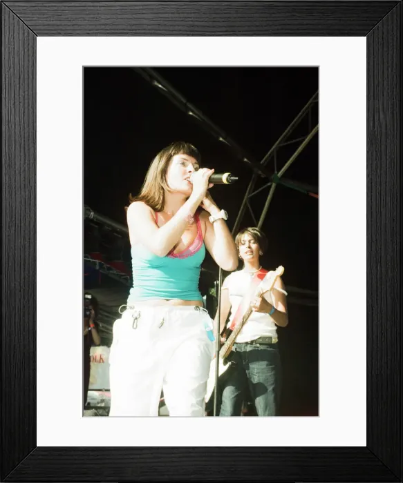 Framed Print : Cardiffs Big Weekend Summer Festival, Cardiff, Wales, 7th August 1999 Framed Print : Cardiffs Big Weekend Summer Festival, Cardiff, Wales, 7th August 1999