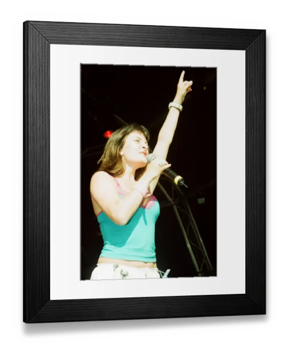 Framed Print : Cardiffs Big Weekend Summer Festival, Cardiff, Wales, 7th August 1999 Framed Print : Cardiffs Big Weekend Summer Festival, Cardiff, Wales, 7th August 1999