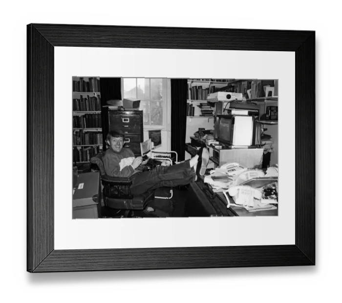 Framed Print : Magician Paul Daniels. 1985 Framed Print : Magician Paul Daniels. 1985