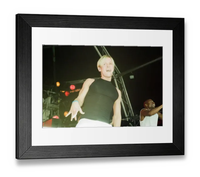 Framed Print : Cardiffs Big Weekend Summer Festival, Cardiff, Wales, 7th August 1999 Framed Print : Cardiffs Big Weekend Summer Festival, Cardiff, Wales, 7th August 1999