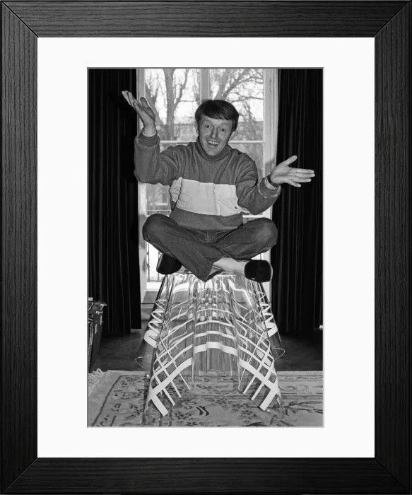 Framed Print : Magician Paul Daniels. 1985 Framed Print : Magician Paul Daniels. 1985