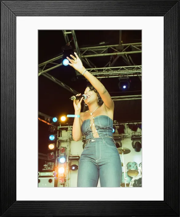 Framed Print : Cardiffs Big Weekend Summer Festival, Cardiff, Wales, 7th August 1999 Framed Print : Cardiffs Big Weekend Summer Festival, Cardiff, Wales, 7th August 1999