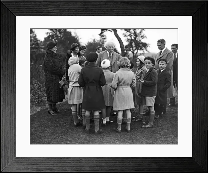 Framed Print : Former Prime Minister David Lloyd George, with Soviet children. Circa 1930 Framed Print : Former Prime Minister David Lloyd George, with Soviet children. Circa 1930