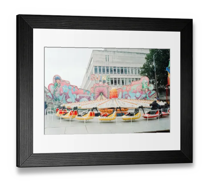 Framed Print : Cardiffs Big Weekend Summer Festival, Cardiff, Wales, 7th August 1998
