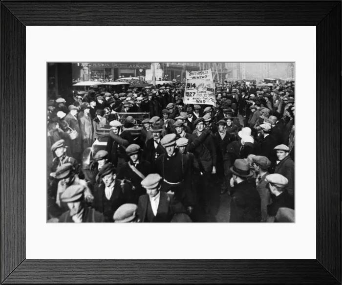 Framed Print : Unemployed South Wales Miners seen here in Reading during their hunger march from Framed Print : Unemployed South Wales Miners seen here in Reading during their hunger march from