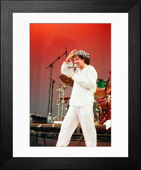 Framed Print : Cardiffs Big Weekend Summer Festival, Cardiff, Wales, 8th August 1998 Framed Print : Cardiffs Big Weekend Summer Festival, Cardiff, Wales, 8th August 1998