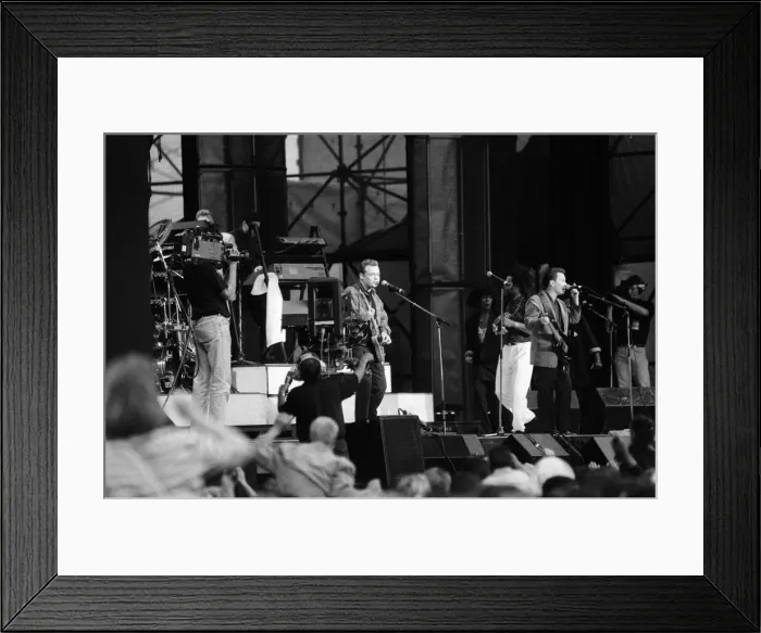 Framed Print : UB40 concert at Birmingham Citys St Andrews stadium. 10th June 1989