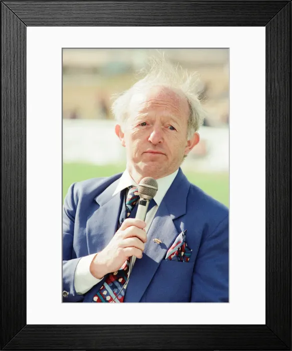 Framed Print : Paul Daniels, magician, opens the charity race day at Redcar, Tees Valley Framed Print : Paul Daniels, magician, opens the charity race day at Redcar, Tees Valley