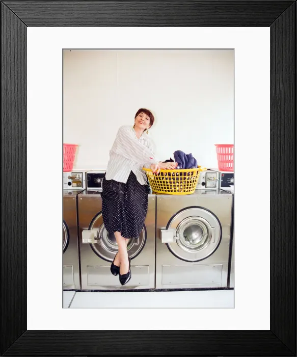 Framed Print : EastEnders star June Brown in a launderette. 6th February 1997 Framed Print : EastEnders star June Brown in a launderette. 6th February 1997