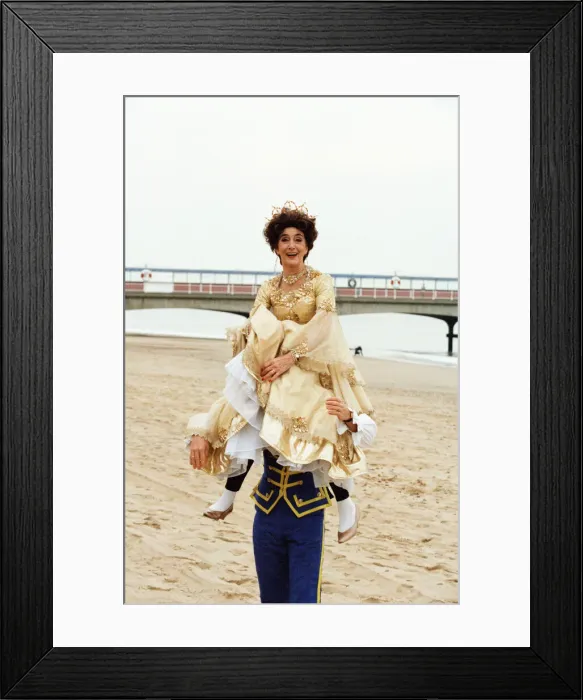 Framed Print : Stefan Dennis and June Brown in Bournemouth to star in the pantomime Cinderella Framed Print : Stefan Dennis and June Brown in Bournemouth to star in the pantomime Cinderella