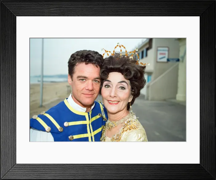 Framed Print : Stefan Dennis and June Brown in Bournemouth to star in the pantomime Cinderella Framed Print : Stefan Dennis and June Brown in Bournemouth to star in the pantomime Cinderella