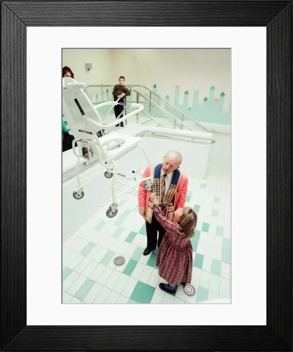 Framed Print : Paul Daniels, magician, officially re-opens refurbished Kilton Thorpe School Framed Print : Paul Daniels, magician, officially re-opens refurbished Kilton Thorpe School