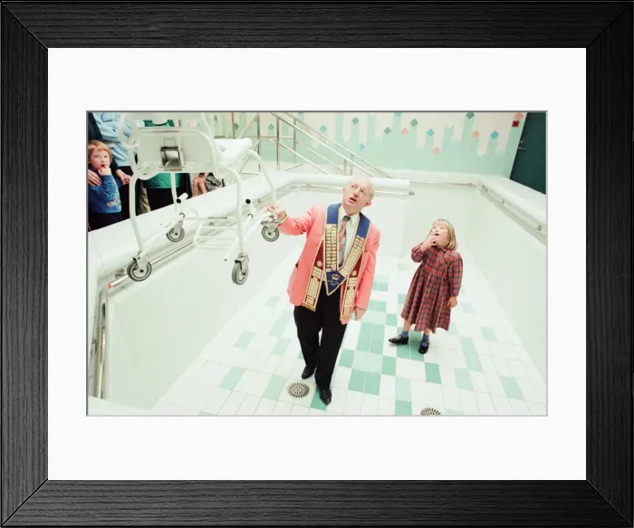 Framed Print : Paul Daniels, magician, officially re-opens refurbished Kilton Thorpe School