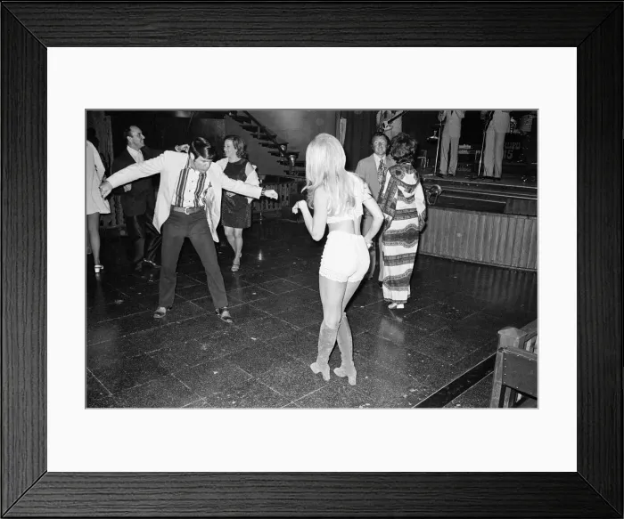 Framed Print : A night out in Majorca, Spain, August 1971 Framed Print : A night out in Majorca, Spain, August 1971