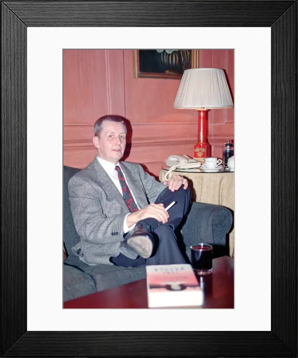 Framed Print : Tony Warren, creator of Coronation Street, pictured at home in 1991 Framed Print : Tony Warren, creator of Coronation Street, pictured at home in 1991