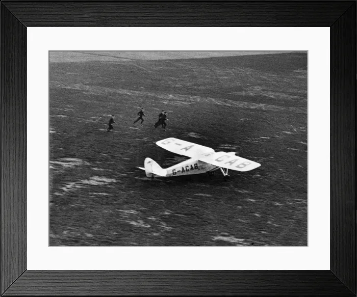 Framed Print : From 14e18 November 1932 Amy Johnson, CBE flew her new de Havilland DH Framed Print : From 14e18 November 1932 Amy Johnson, CBE flew her new de Havilland DH