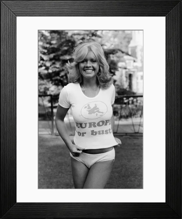 Framed Print : Beverly Pilkington, 22 year old model from Essex, wearing Pro Europe white tee shirt with