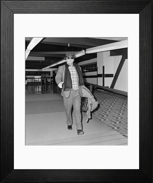 Framed Print : Jack Nicholson arrives in London. 25th February 1984