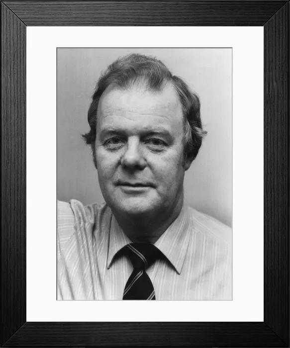 Framed Print : Vince Wilson, Sunday Mirror Journalist, 28th January 1983 Framed Print : Vince Wilson, Sunday Mirror Journalist, 28th January 1983
