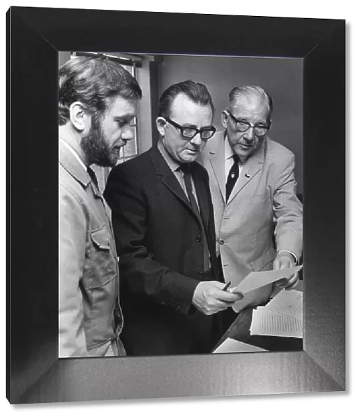 Jack Brooks, Baron Brooks of Tremorfa (1979), (centre) pictured at morning news press
