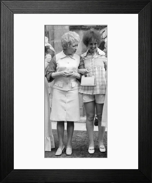 Framed Print : Ladies of Television Luncheon, at The Britannia Hotel, Grosvenor Square, London, W1 Framed Print : Ladies of Television Luncheon, at The Britannia Hotel, Grosvenor Square, London, W1