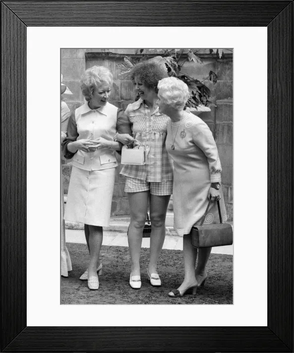 Framed Print : Ladies of Television Luncheon, at The Britannia Hotel, Grosvenor Square, London, W1 Framed Print : Ladies of Television Luncheon, at The Britannia Hotel, Grosvenor Square, London, W1