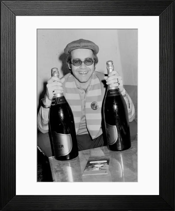 Framed Print : Elton John pictures on 24th March 1977, a day before his 30th birthday Framed Print : Elton John pictures on 24th March 1977, a day before his 30th birthday