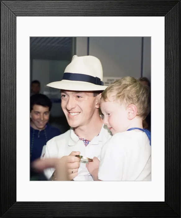 Framed Print : British cyclist Chris Boardman on arrival at Manchester airport as he returns home Framed Print : British cyclist Chris Boardman on arrival at Manchester airport as he returns home