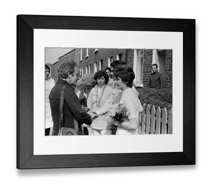Framed Print : Peter Sellers and Swami Vishnu on a Peace Mission in Belfast Framed Print : Peter Sellers and Swami Vishnu on a Peace Mission in Belfast