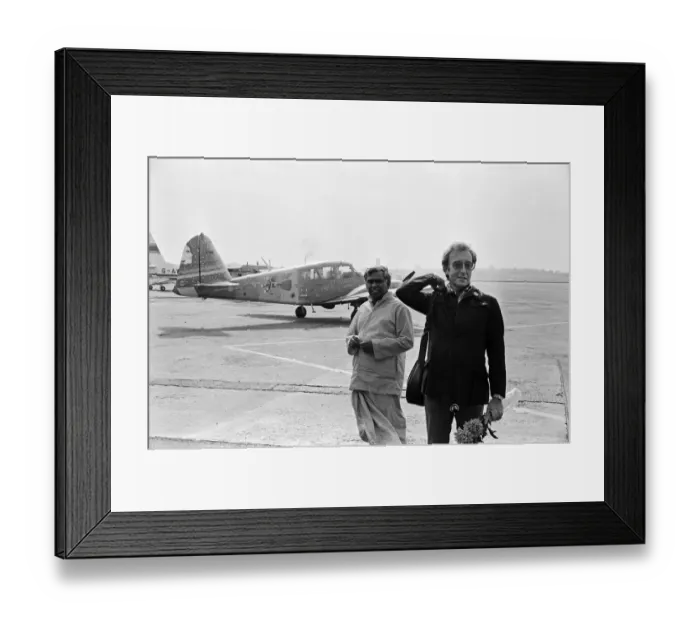 Framed Print : Peter Sellers and Swami Vishnu on a Peace Mission in Belfast Framed Print : Peter Sellers and Swami Vishnu on a Peace Mission in Belfast