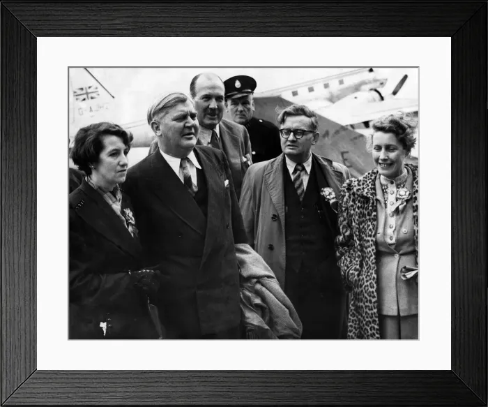 Framed Print : Aneurin Bevan at Renfrew Airport, he is on a four day visit to the West of Scotland