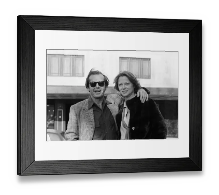 Framed Print : Jack Nicholson and Louise Fletcher pose for photographers outside The Dorchester Hotel to Framed Print : Jack Nicholson and Louise Fletcher pose for photographers outside The Dorchester Hotel to