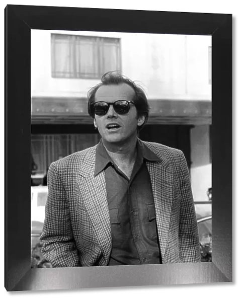 Jack Nicholson poses for photographers outside The Dorchester Hotel to promote his new