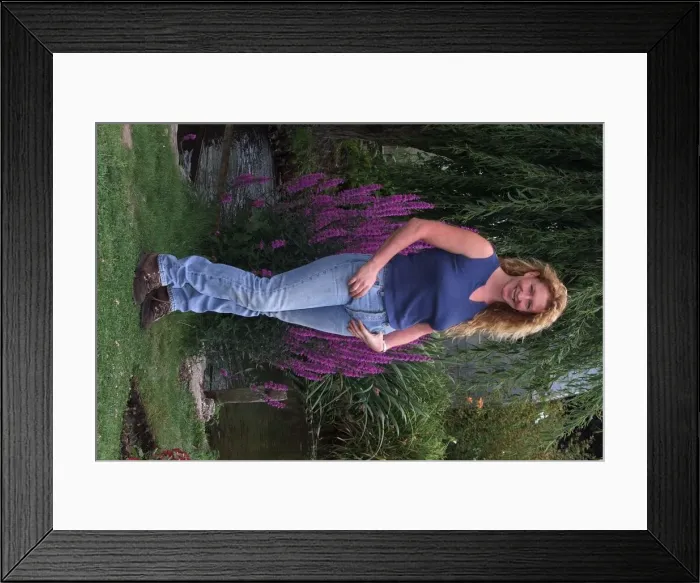 Framed Print : Charlie Dimmock TV Presenter Gardener July 1999 Pictured at the Watergarden in Framed Print : Charlie Dimmock TV Presenter Gardener July 1999 Pictured at the Watergarden in