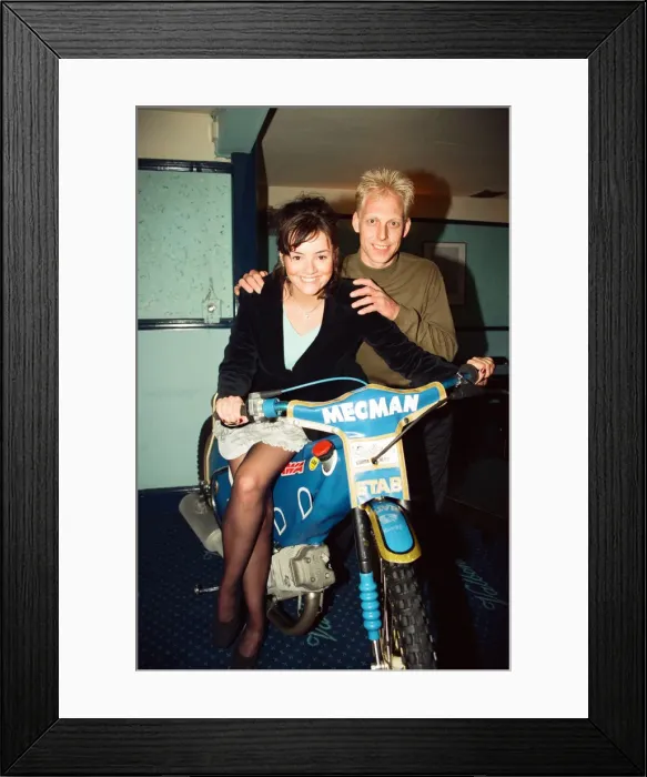 Framed Print : Martine McCutcheon visits Nue Valbonne Nightclub. 8th October 1995 Framed Print : Martine McCutcheon visits Nue Valbonne Nightclub. 8th October 1995