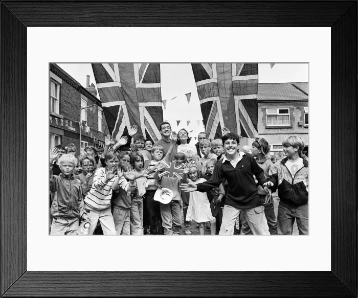 Framed Print : A street party held for British cyclist Chris Boardman following his return home from Framed Print : A street party held for British cyclist Chris Boardman following his return home from