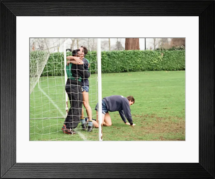 Framed Print : Lenny Henry training with Reading FC. 28th March 1991 Framed Print : Lenny Henry training with Reading FC. 28th March 1991