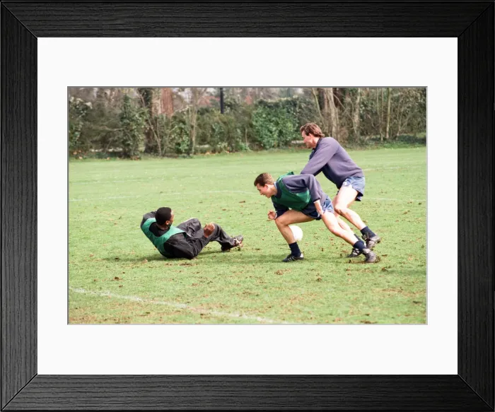 Framed Print : Lenny Henry training with Reading FC. 28th March 1991 Framed Print : Lenny Henry training with Reading FC. 28th March 1991