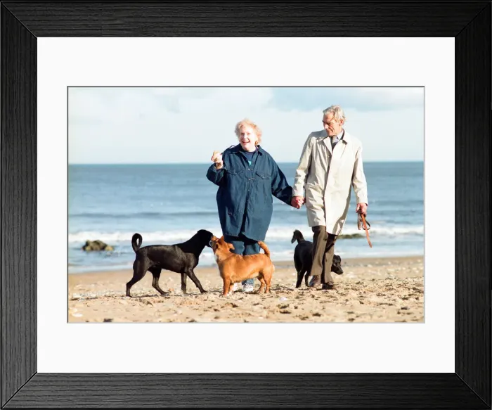 Framed Print : Denise Robertson feature. 27th October 1989 Framed Print : Denise Robertson feature. 27th October 1989