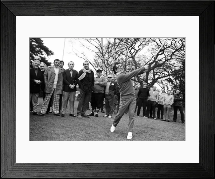 Framed Print : Ronnie Corbett made his bow as newly appointed Captain of the Variety Club of Great Framed Print : Ronnie Corbett made his bow as newly appointed Captain of the Variety Club of Great