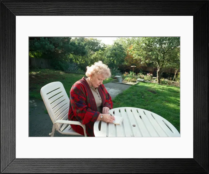 Framed Print : Denise Robertson feature. 27th October 1989 Framed Print : Denise Robertson feature. 27th October 1989