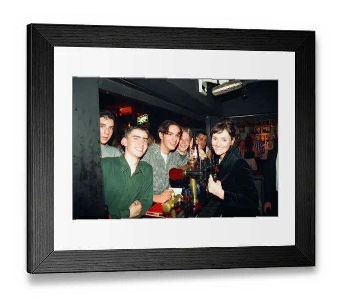 Framed Print : Martine McCutcheon visits Nue Valbonne Nightclub. 8th October 1995
