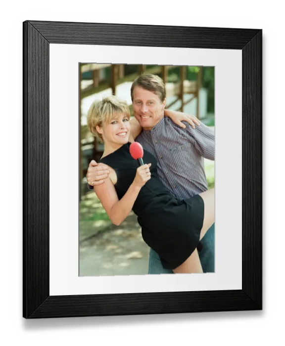 Framed Print : Radio WM presenters Tony Wadsworth and Julie Mayer. 10th September 1997 Framed Print : Radio WM presenters Tony Wadsworth and Julie Mayer. 10th September 1997