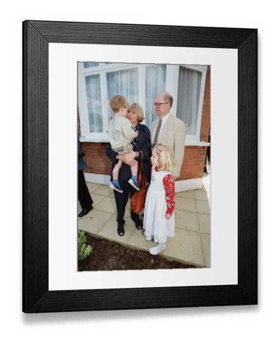 Framed Print : Victoria Wood with her husband Geoffrey Durham and children Grace & Henry Durham Framed Print : Victoria Wood with her husband Geoffrey Durham and children Grace & Henry Durham