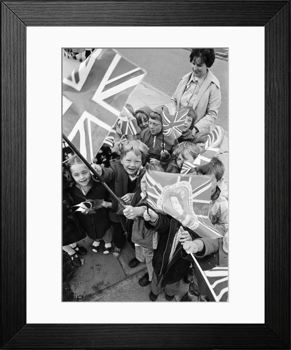 Framed Print : Spectators await Queen Elizabeth II in Eston during her Silver Jubilee tour Framed Print : Spectators await Queen Elizabeth II in Eston during her Silver Jubilee tour