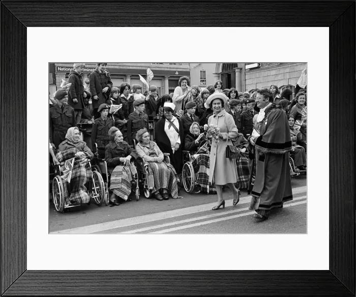 Framed Print : Queen Elizabeth II visits Stockton Town Centre during her Silver Jubilee tour Framed Print : Queen Elizabeth II visits Stockton Town Centre during her Silver Jubilee tour