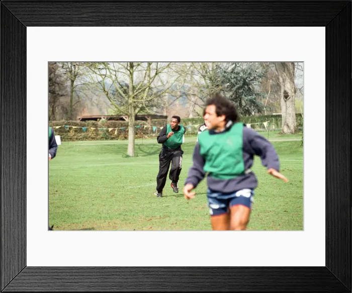 Framed Print : Lenny Henry training with Reading FC. 28th March 1991 Framed Print : Lenny Henry training with Reading FC. 28th March 1991